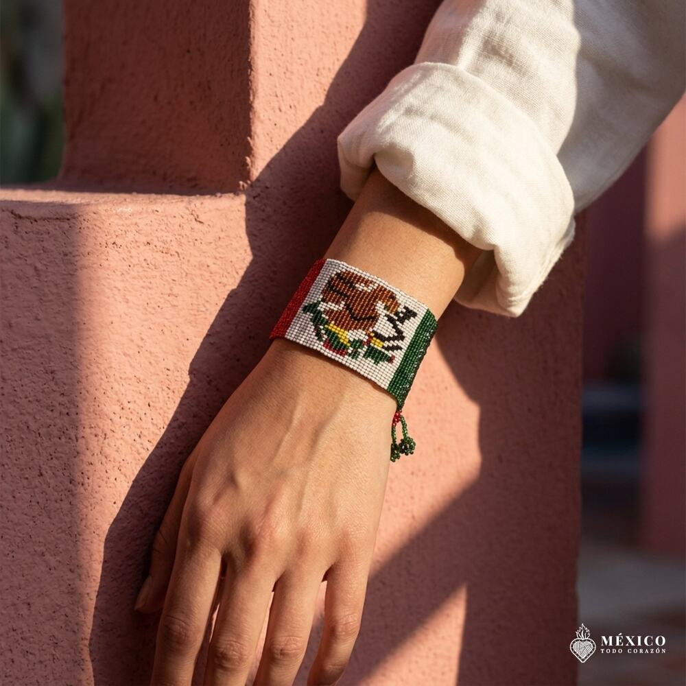 Mexican hand made bracelet  one of a kind  s-med -lg size 6X2.0 INN huichol